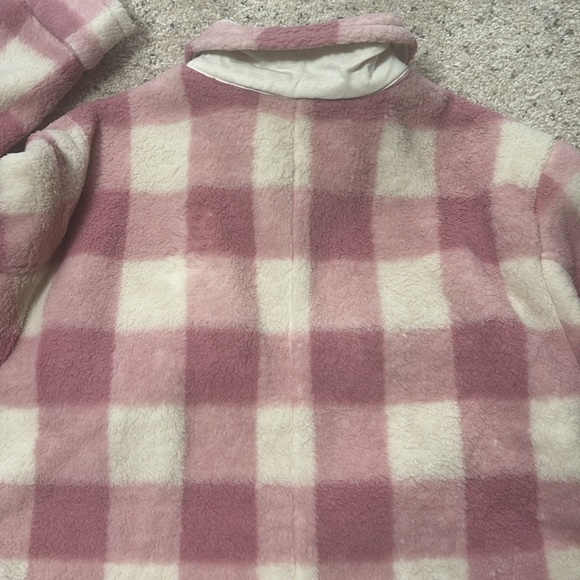 New Aeropostale fleece top. Chest and side pockets 4 - Picture 5 of 5